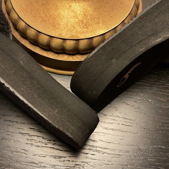 Sierra’S Flip Flops - Picture 12 of 12